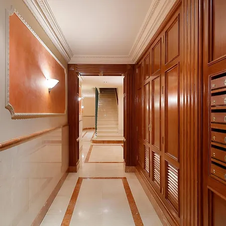 Casco Historico-catedral Parking Apartament Oviedo